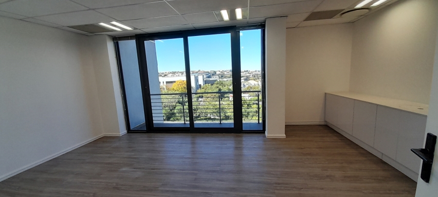 To Let Commercial Property for Rent in Vorna Valley Gauteng