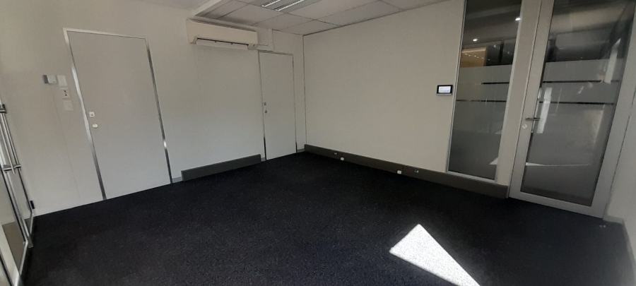 To Let Commercial Property for Rent in Vorna Valley Gauteng
