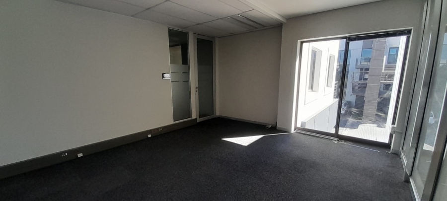 To Let Commercial Property for Rent in Vorna Valley Gauteng