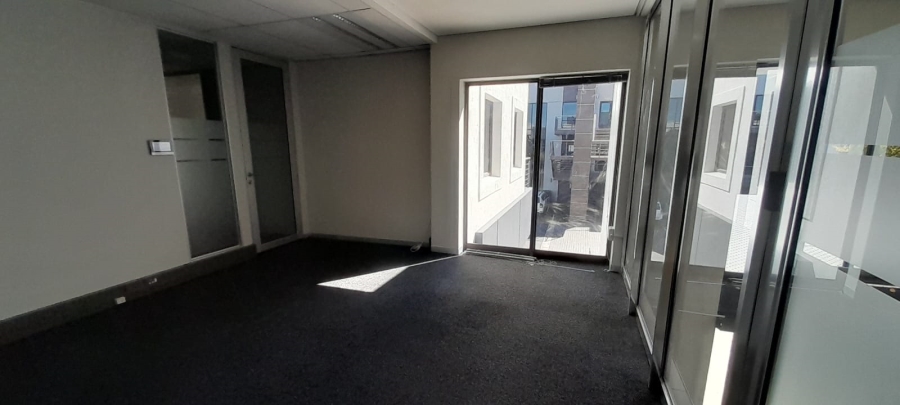 To Let Commercial Property for Rent in Vorna Valley Gauteng