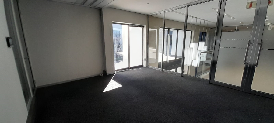 To Let Commercial Property for Rent in Vorna Valley Gauteng