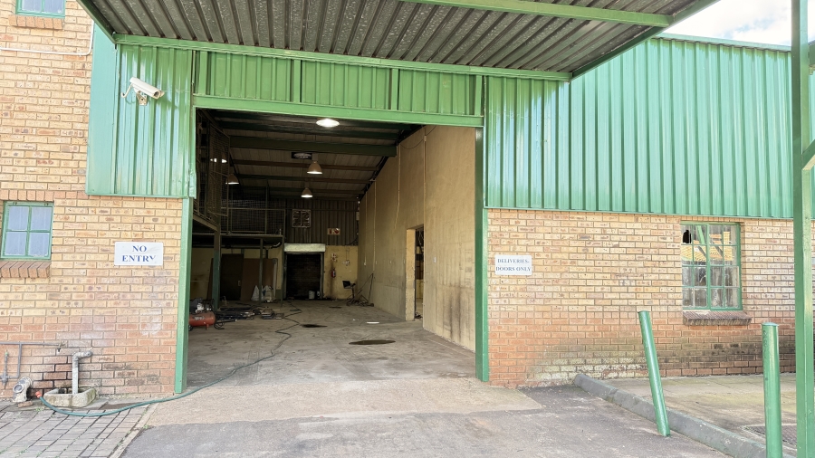 To Let Commercial Property for Rent in Rooihuiskraal Gauteng