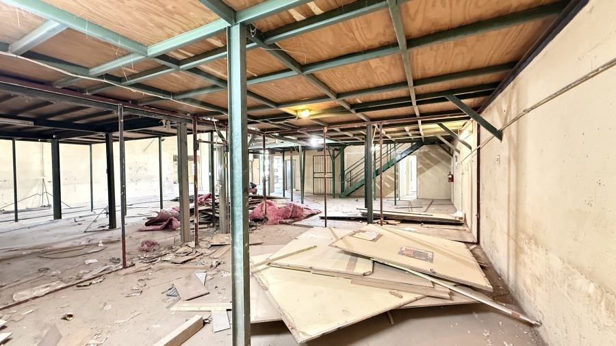 To Let Commercial Property for Rent in Rooihuiskraal Gauteng