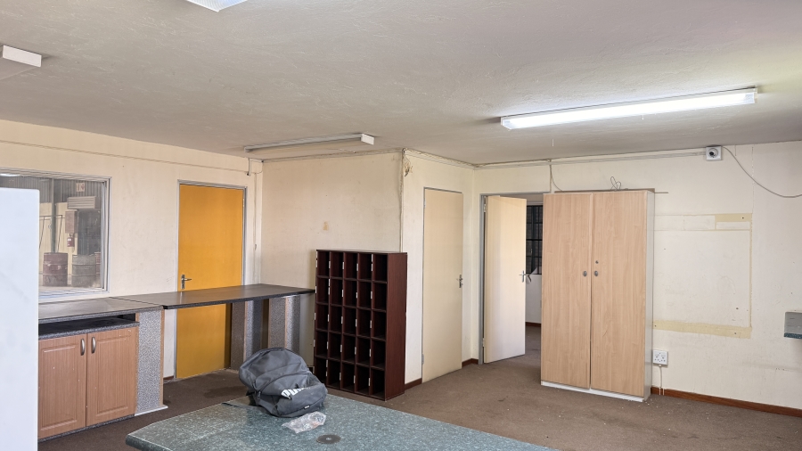 To Let Commercial Property for Rent in Rooihuiskraal Gauteng