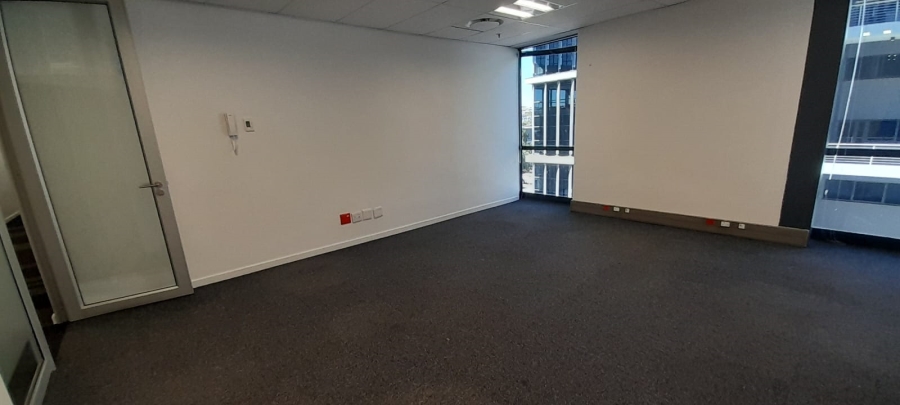 To Let Commercial Property for Rent in Vorna Valley Gauteng