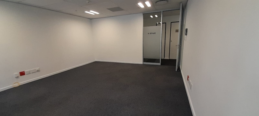 To Let Commercial Property for Rent in Vorna Valley Gauteng