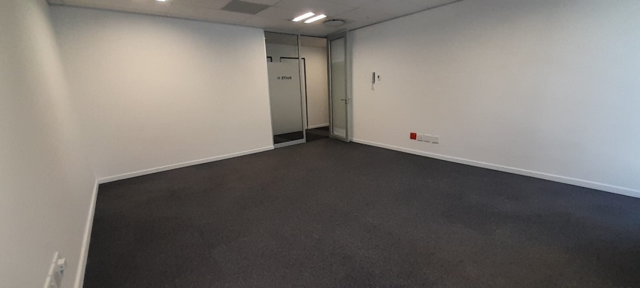 To Let Commercial Property for Rent in Vorna Valley Gauteng