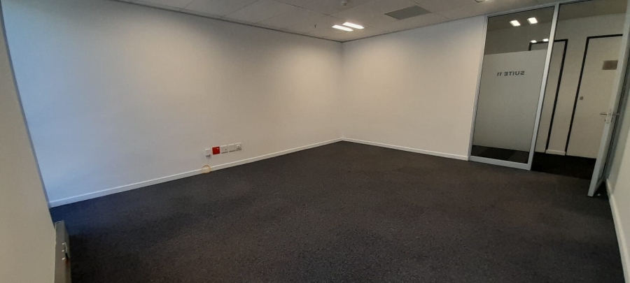 To Let Commercial Property for Rent in Vorna Valley Gauteng
