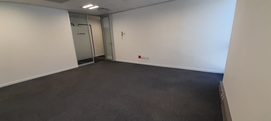 To Let Commercial Property for Rent in Vorna Valley Gauteng