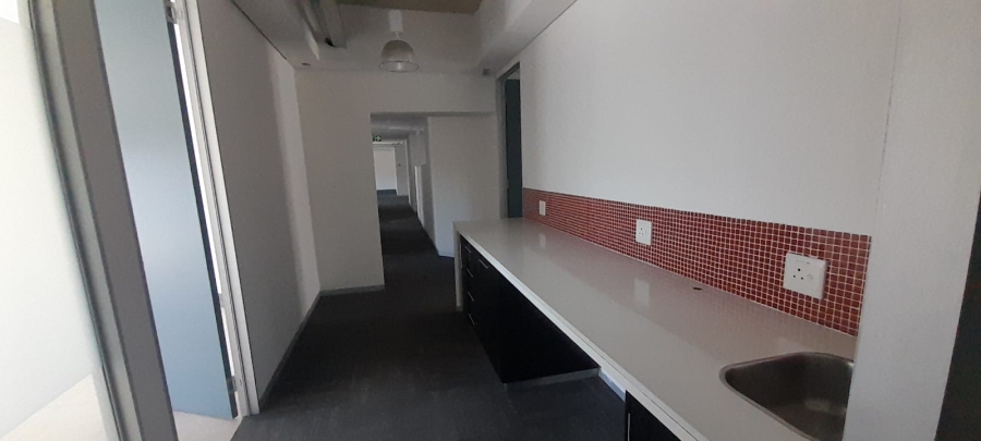 To Let Commercial Property for Rent in Vorna Valley Gauteng