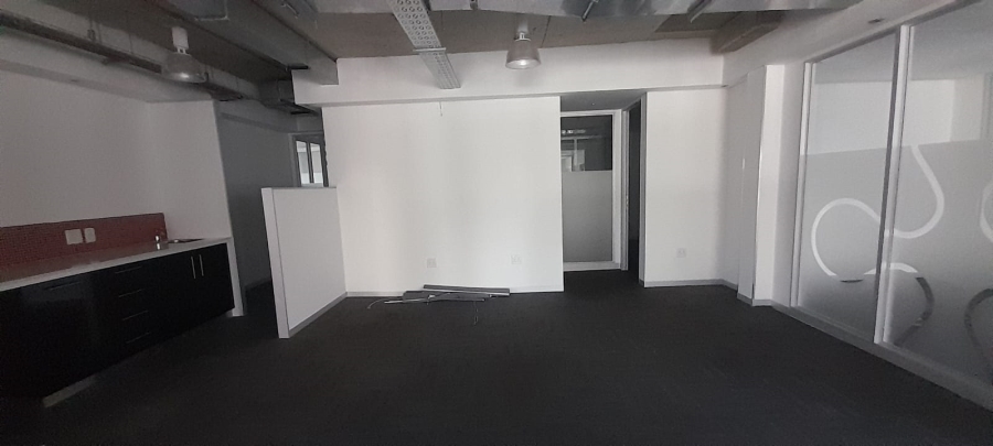 To Let Commercial Property for Rent in Vorna Valley Gauteng