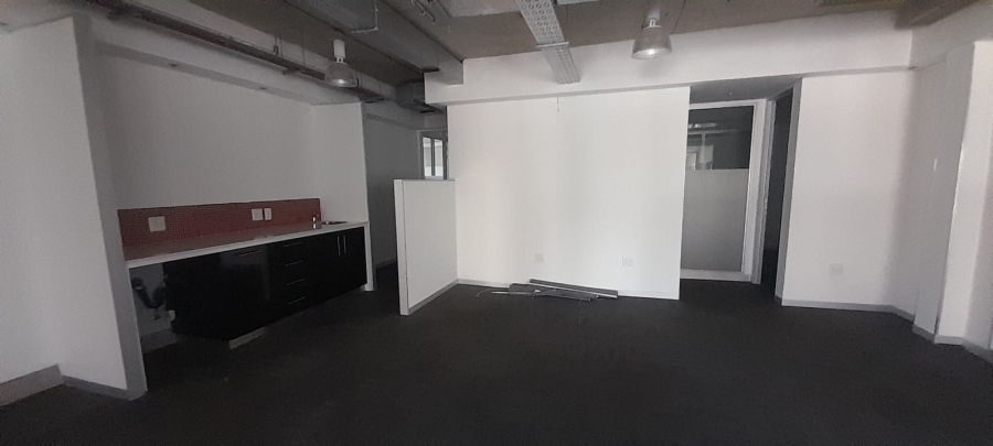 To Let Commercial Property for Rent in Vorna Valley Gauteng