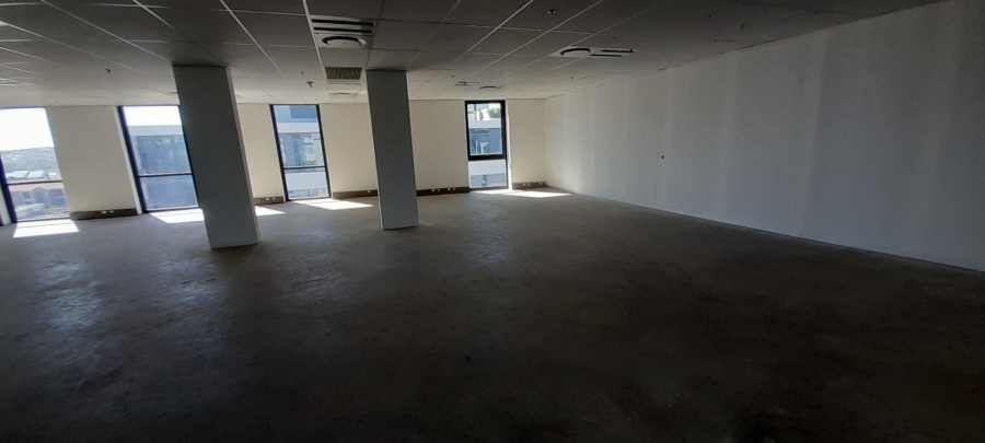 To Let Commercial Property for Rent in Vorna Valley Gauteng