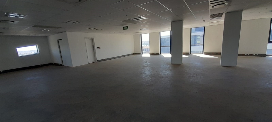 To Let Commercial Property for Rent in Vorna Valley Gauteng