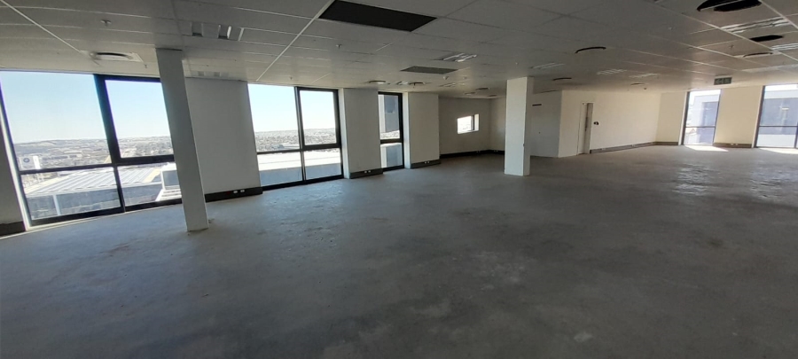 To Let Commercial Property for Rent in Vorna Valley Gauteng