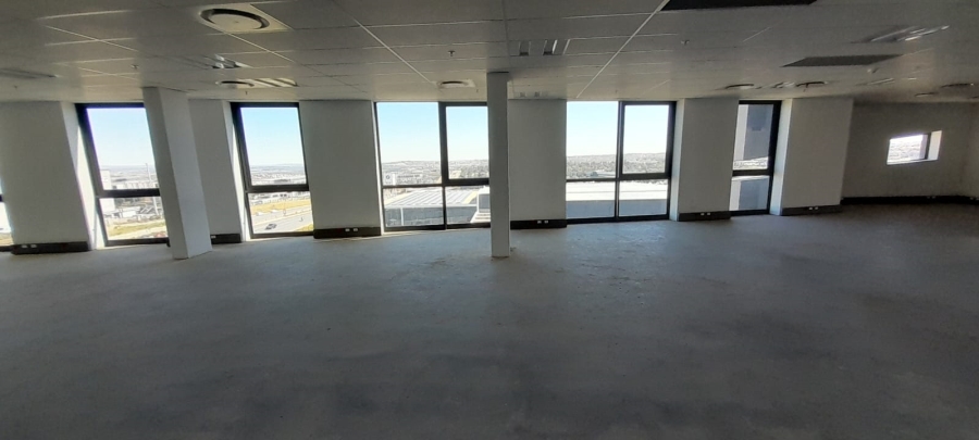 To Let Commercial Property for Rent in Vorna Valley Gauteng