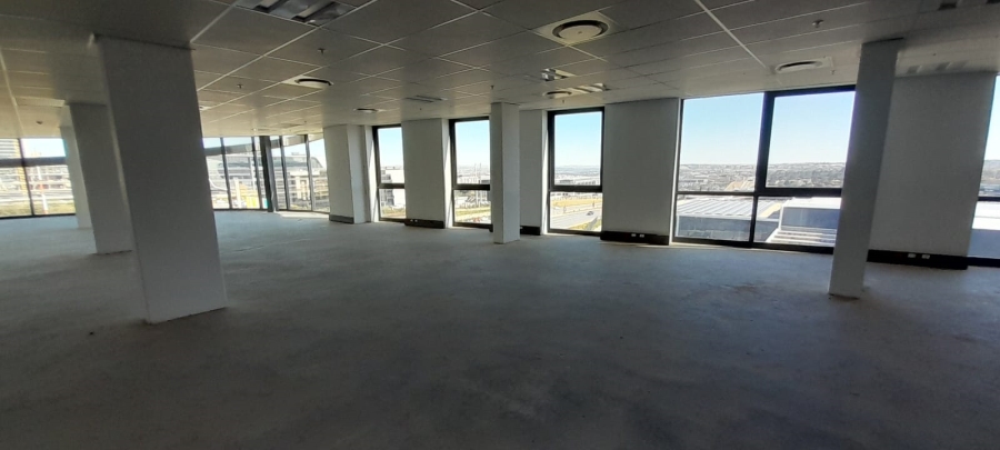 To Let Commercial Property for Rent in Vorna Valley Gauteng