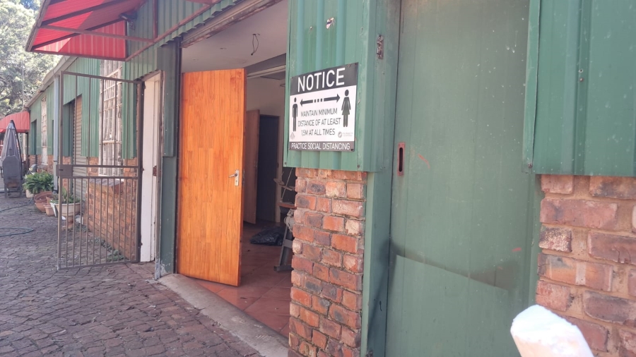 To Let Commercial Property for Rent in Doornkloof Gauteng