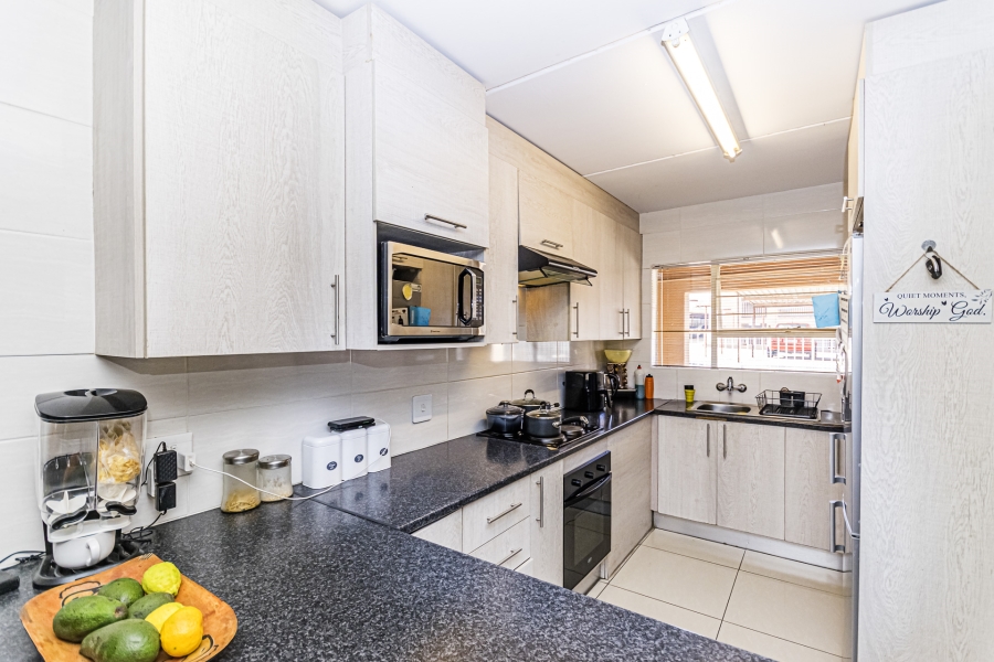 2 Bedroom Property for Sale in Florida Gauteng