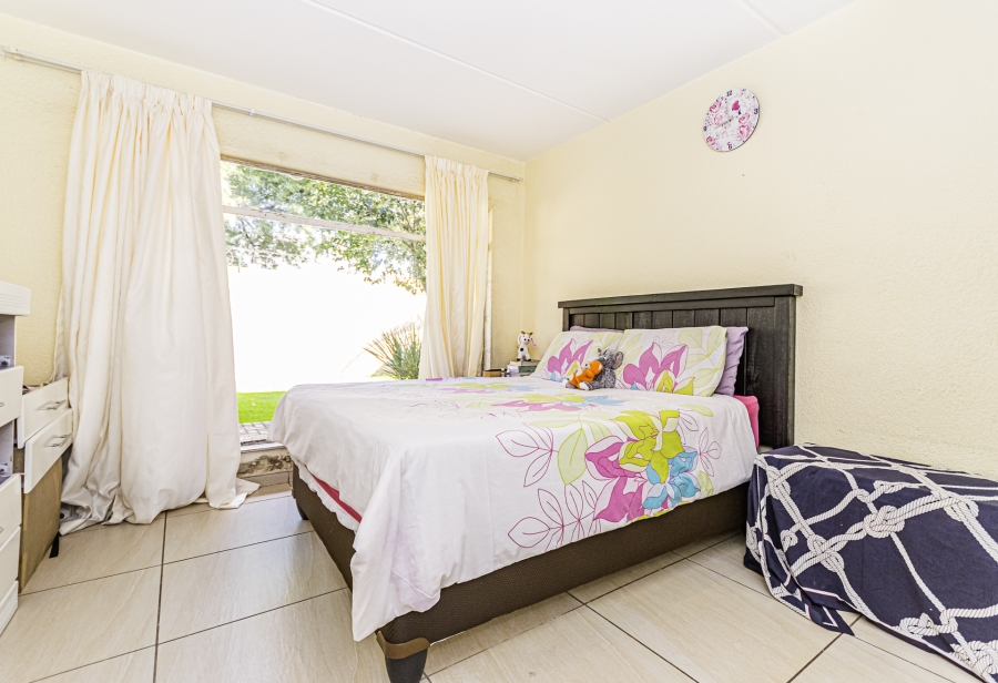 2 Bedroom Property for Sale in Florida Gauteng