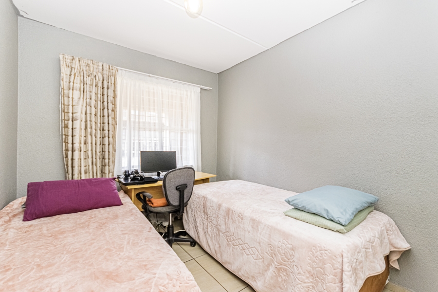 2 Bedroom Property for Sale in Florida Gauteng
