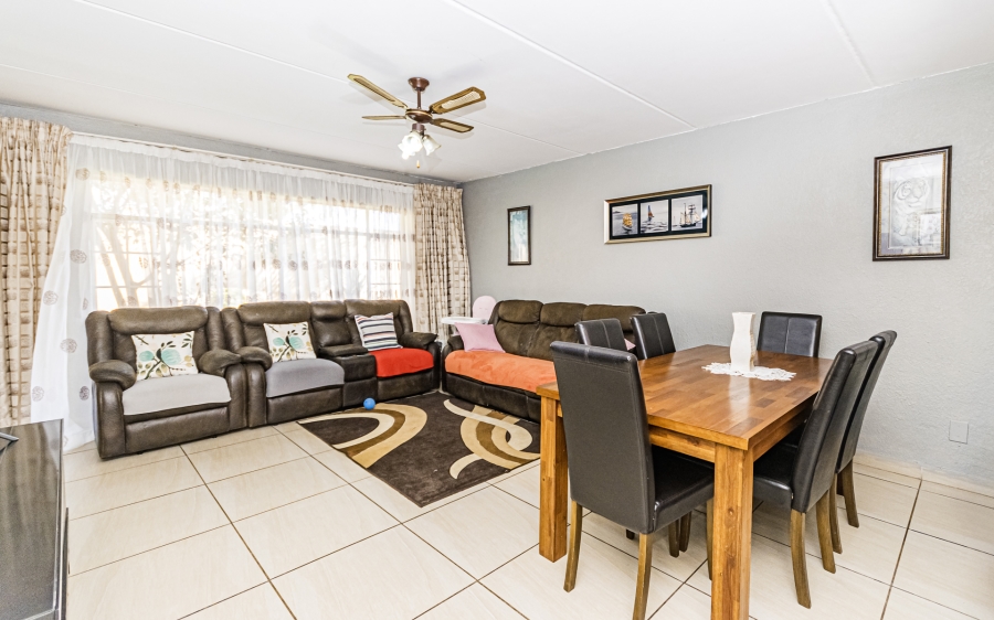 2 Bedroom Property for Sale in Florida Gauteng