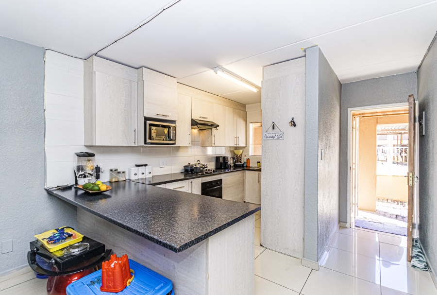 2 Bedroom Property for Sale in Florida Gauteng