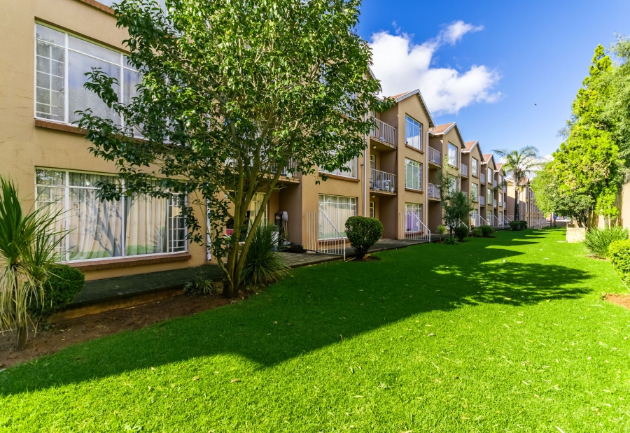 2 Bedroom Property for Sale in Florida Gauteng