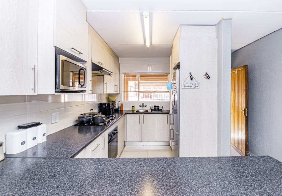 2 Bedroom Property for Sale in Florida Gauteng