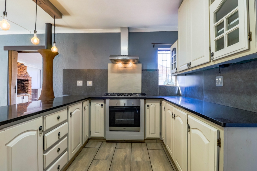 4 Bedroom Property for Sale in The Reeds Gauteng