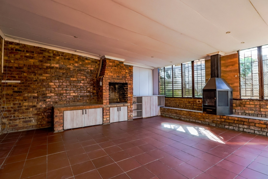 4 Bedroom Property for Sale in The Reeds Gauteng