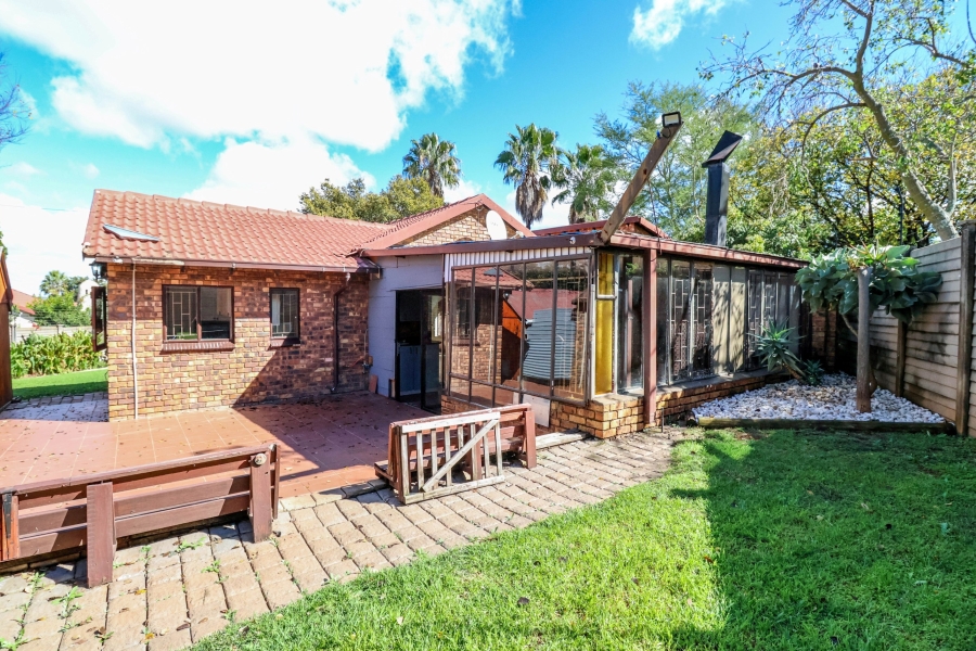 4 Bedroom Property for Sale in The Reeds Gauteng