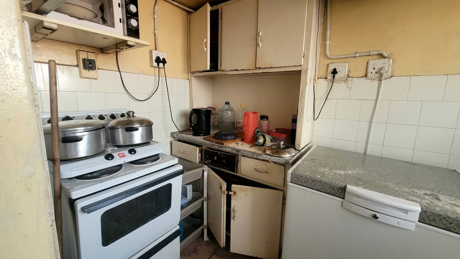 1 Bedroom Property for Sale in Pretoria Central Gauteng
