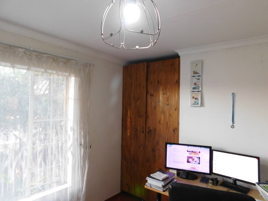 2 Bedroom Property for Sale in Kilner Park Gauteng