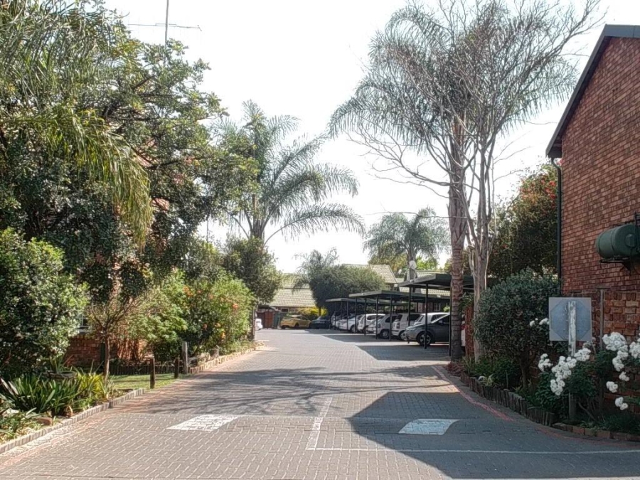 2 Bedroom Property for Sale in Kilner Park Gauteng