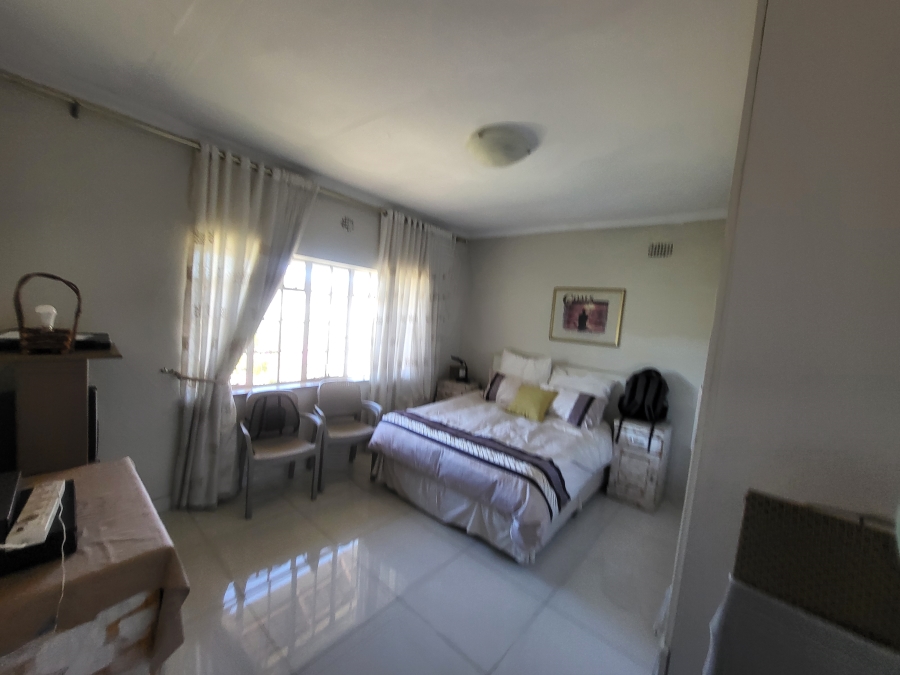 3 Bedroom Property for Sale in Mondeor Gauteng