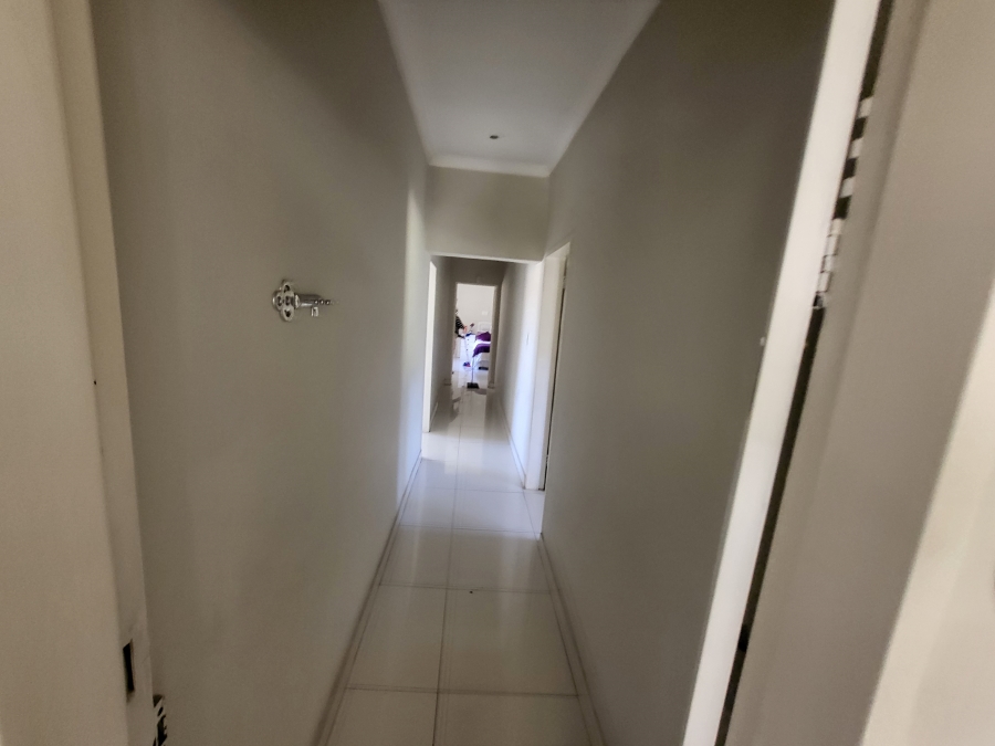 3 Bedroom Property for Sale in Mondeor Gauteng