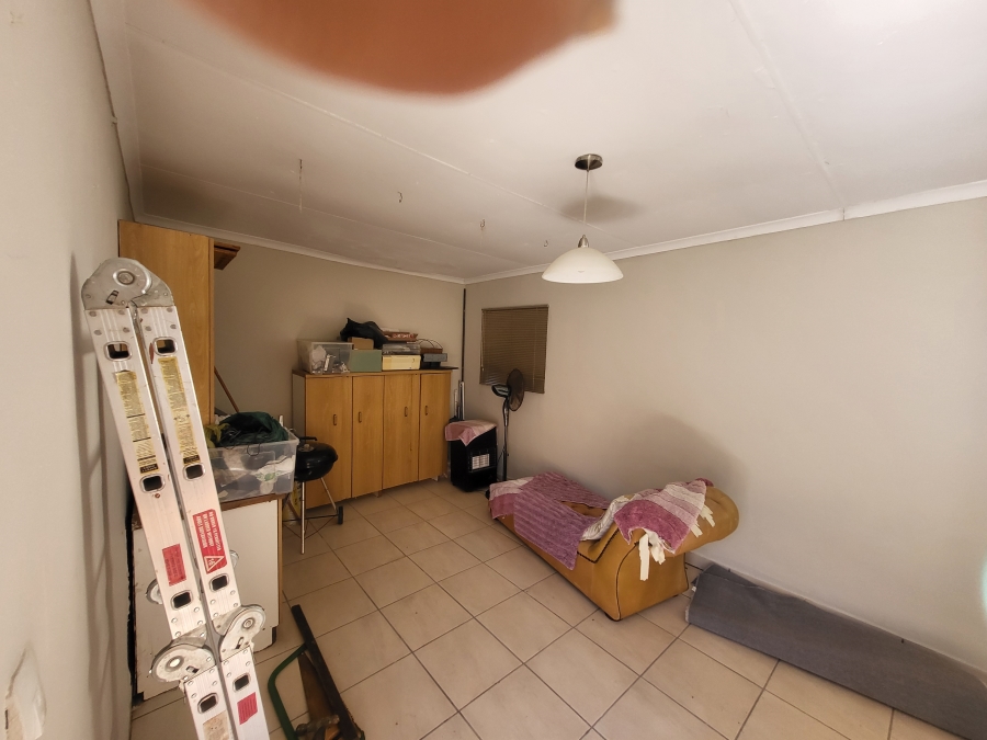 3 Bedroom Property for Sale in Mondeor Gauteng