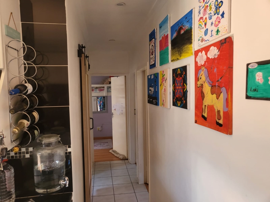 3 Bedroom Property for Sale in Mondeor Gauteng