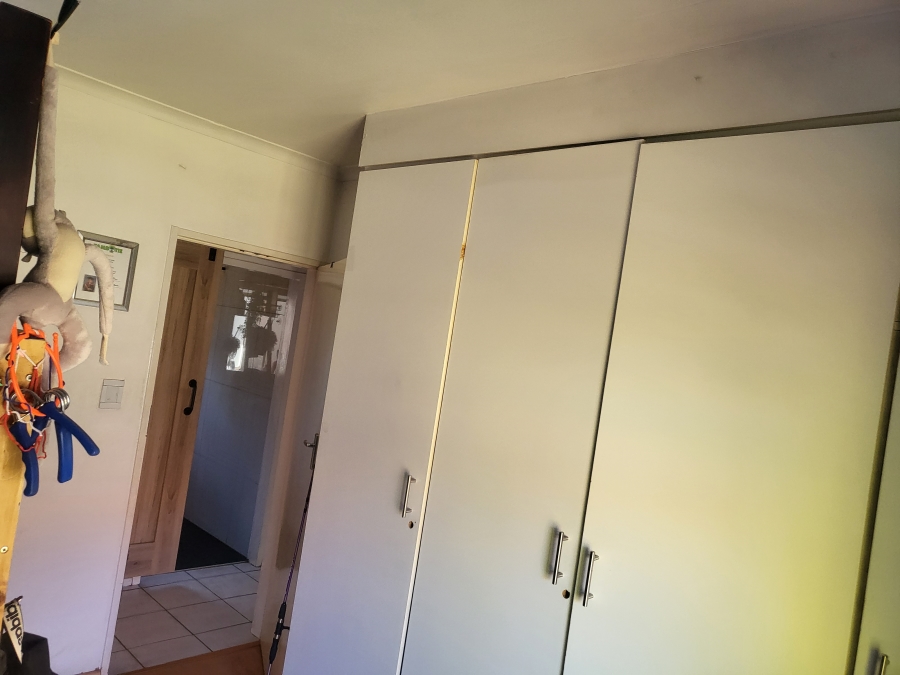 3 Bedroom Property for Sale in Mondeor Gauteng