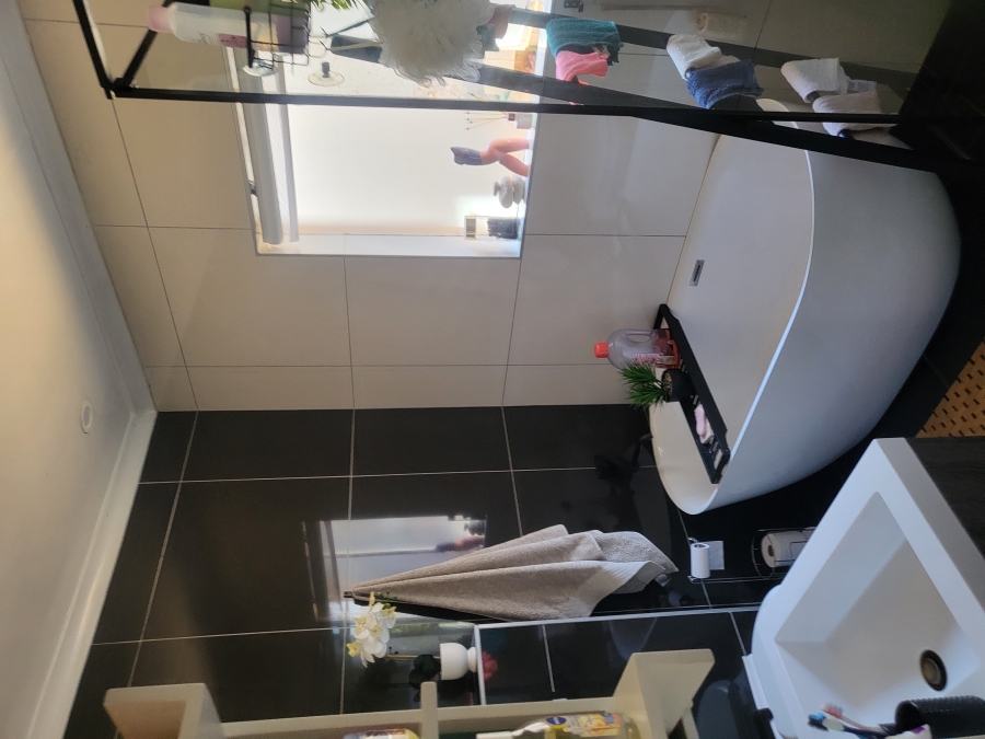 3 Bedroom Property for Sale in Mondeor Gauteng