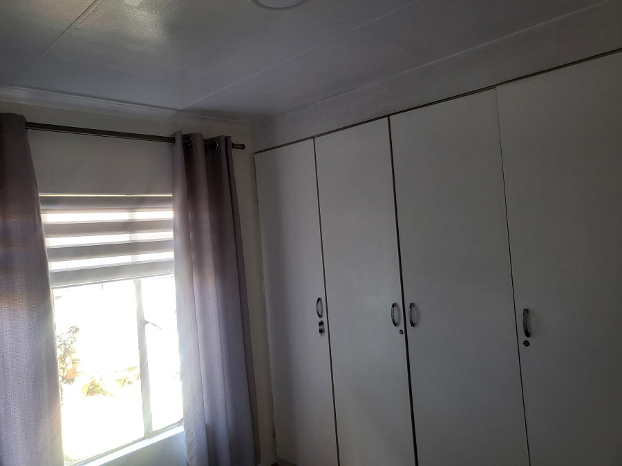 3 Bedroom Property for Sale in Mondeor Gauteng