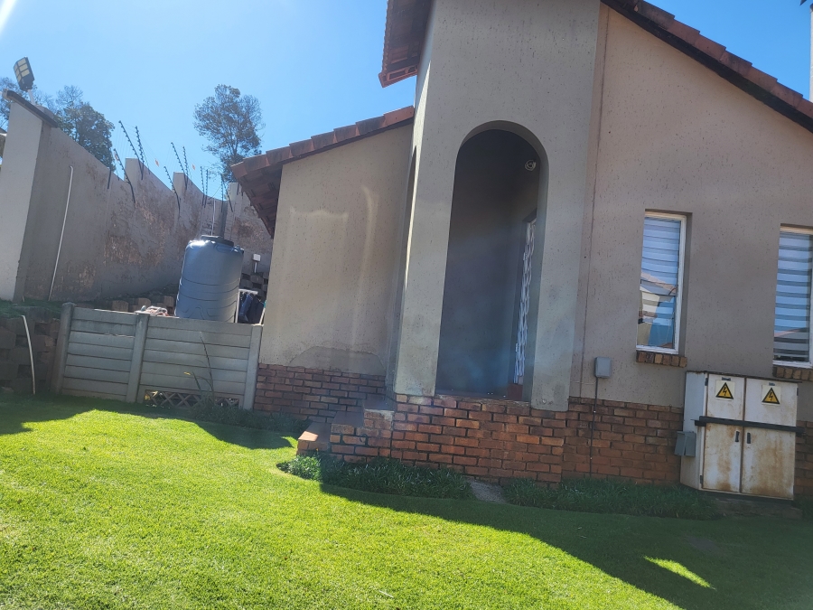 3 Bedroom Property for Sale in Mondeor Gauteng