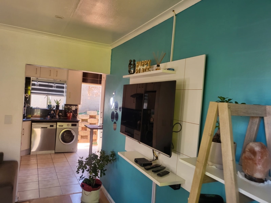3 Bedroom Property for Sale in Mondeor Gauteng