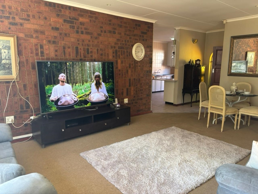 3 Bedroom Property for Sale in Mayberry Park Gauteng