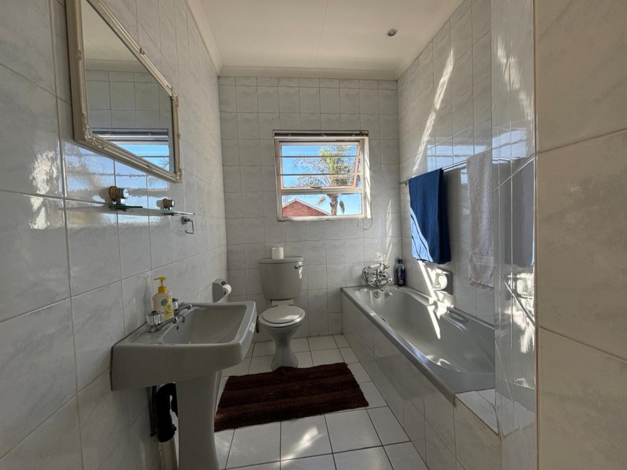 3 Bedroom Property for Sale in Mayberry Park Gauteng