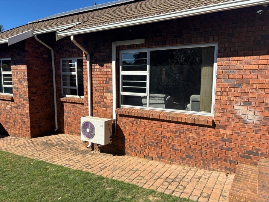 3 Bedroom Property for Sale in Mayberry Park Gauteng
