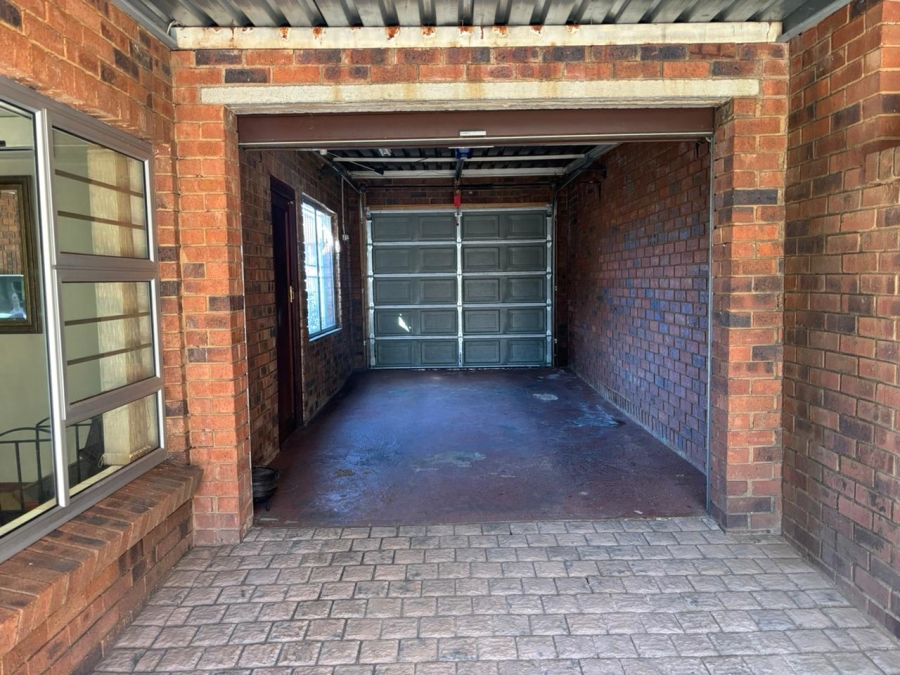 3 Bedroom Property for Sale in Mayberry Park Gauteng