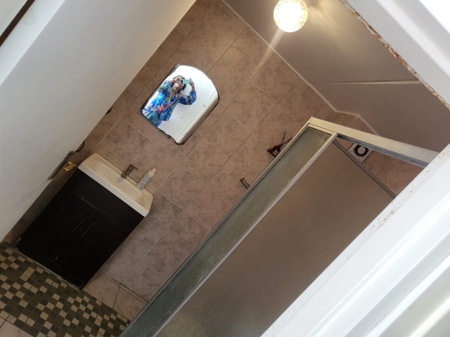 2 Bedroom Property for Sale in Mondeor Gauteng