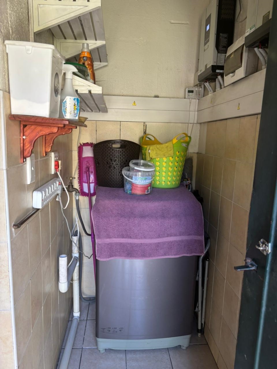 3 Bedroom Property for Sale in Verwoerdpark Gauteng